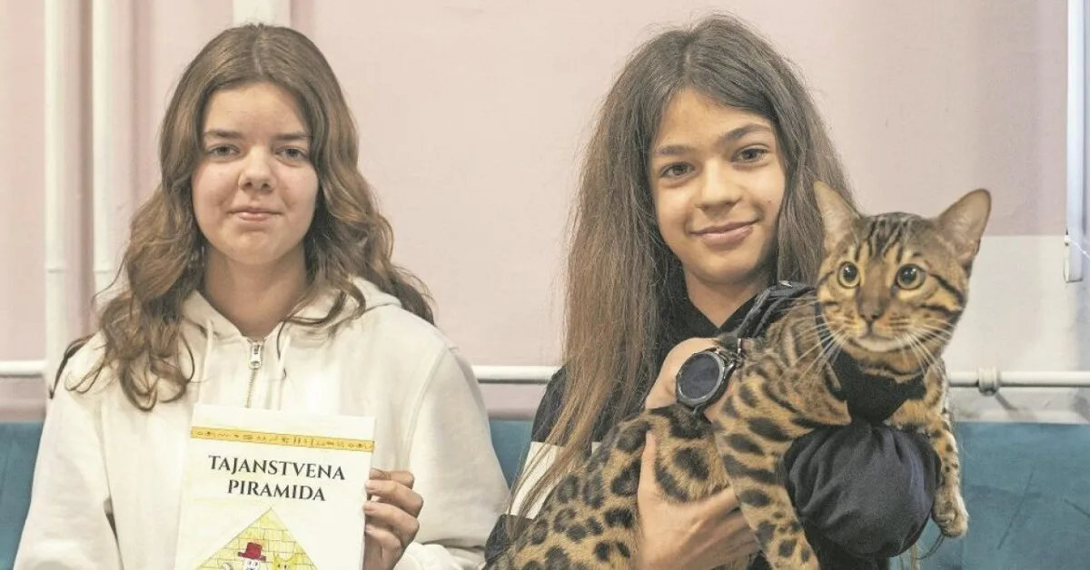 Tia i Edo predstavili roman “Tajanstvena piramida” – avanture maca Šapice i Cmicka